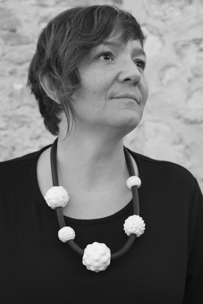 Amélie Berthéas, créatrice installée à Séguret Vaucluse